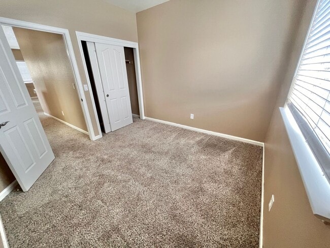 Building Photo - Beautifully Remodeled 4-Bedroom, 2.5 Bath ...