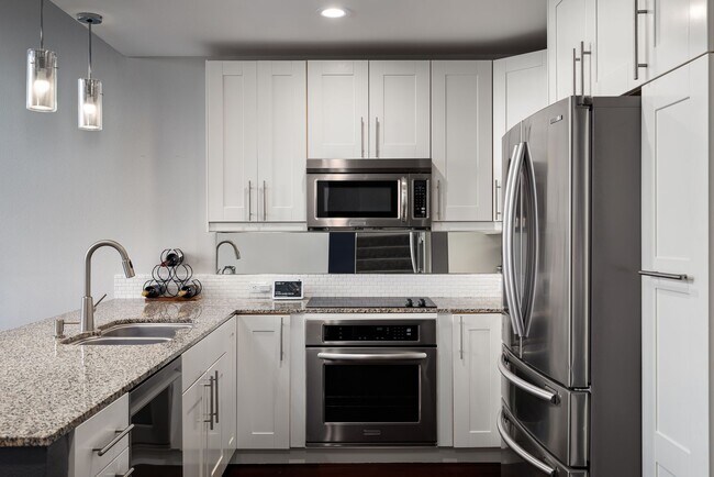 Building Photo - 2608 Museum Way
