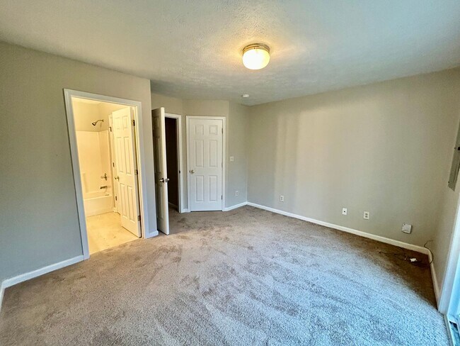 Building Photo - 219 Simba Way