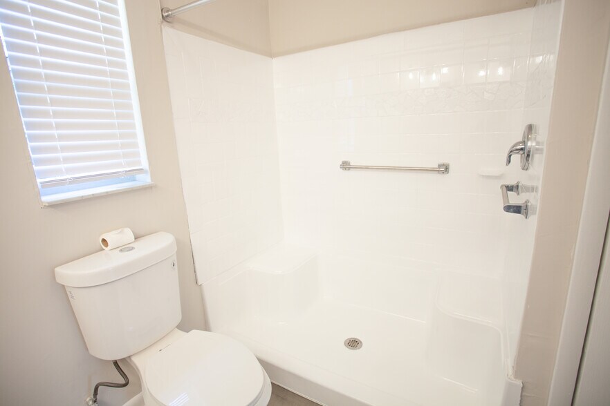 Building Photo - 1321 Stimson St