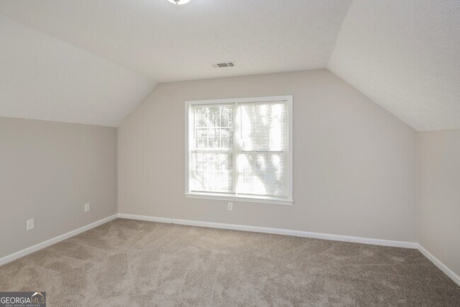 Building Photo - 911 Rolling Meadows Dr