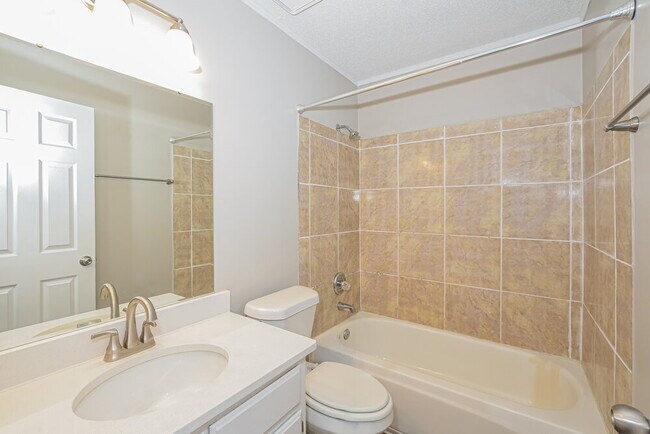 Building Photo - 4520 S Germantown Rd