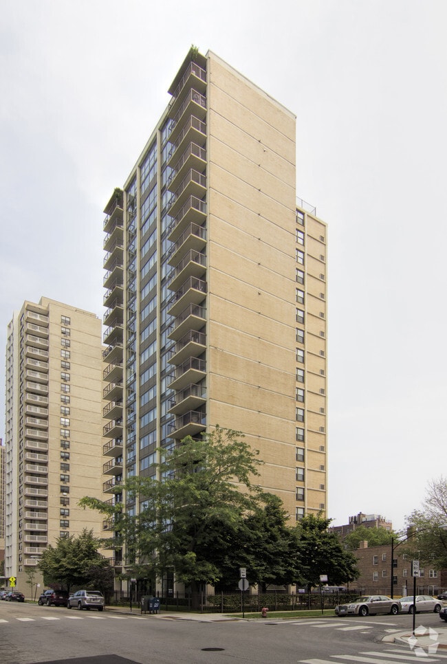 Building Photo - Parkland Condominiums