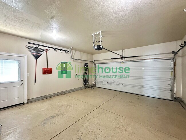 Building Photo - 1503 Vinsa Ct