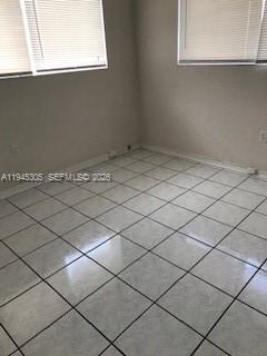 Building Photo - 305 Navarre Ave