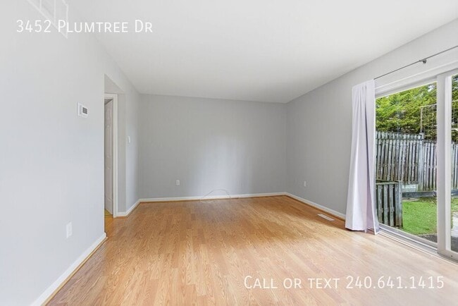 Building Photo - 3452 Plumtree Dr