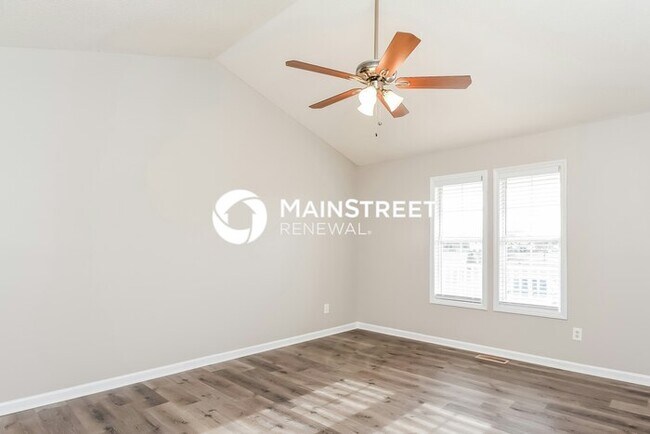 Building Photo - 3 Bedroom Pet-Friendly Home in Smithfield, NC with Main Street Renewal