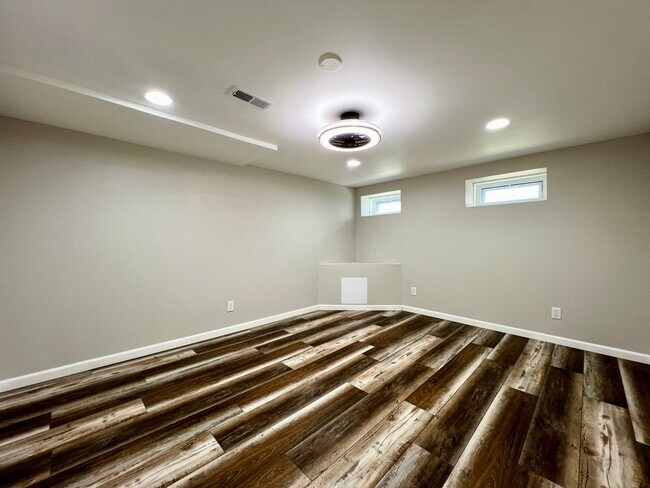 Building Photo - 1515 Mautenne Dr