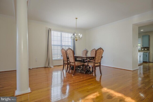 Building Photo - 8324 Tenbrook Dr