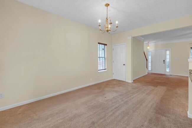 Building Photo - 5475 Hampton Ct