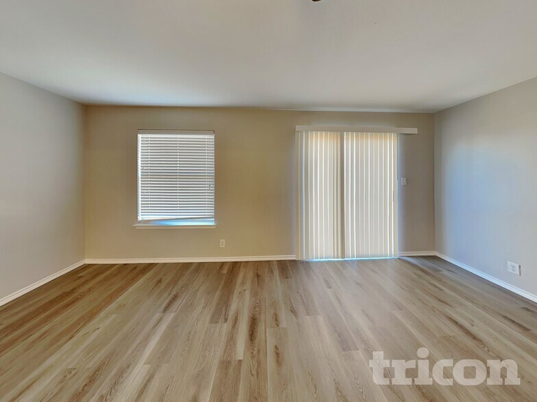 Building Photo - 8507 Crinum Lily Dr