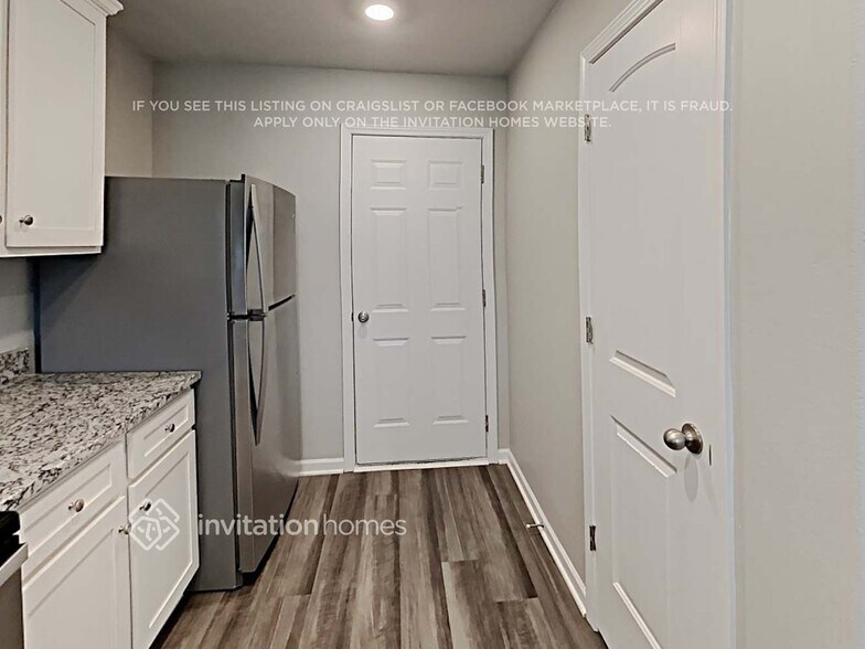 Building Photo - 129 Wellshire Dr