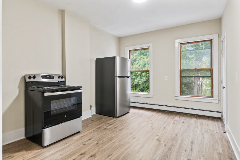 Building Photo - 27 Frederic St