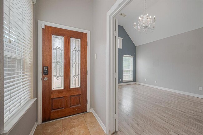 Building Photo - 7407 Golden Star Dr