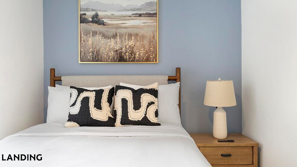 Building Photo - 1001 S Center St