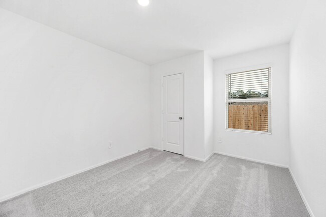 Building Photo - 535 Flower Reed Ct