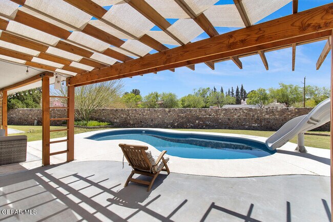 Building Photo - 779 Clay Ct