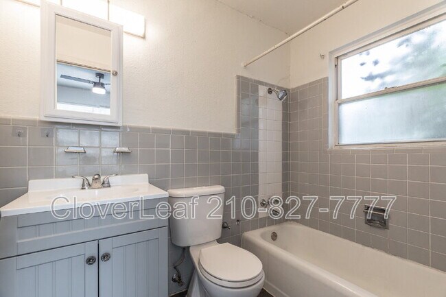 Building Photo - 231 Craigmont Ln