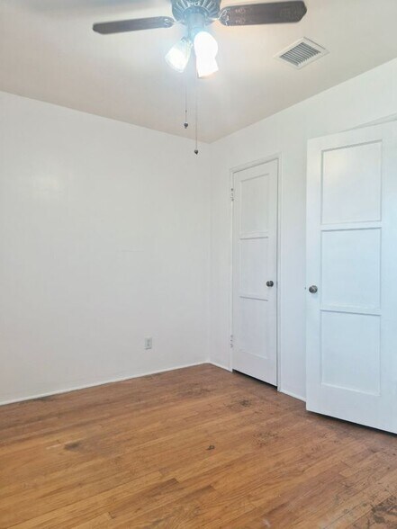 Building Photo - 3171 N Sierra Way