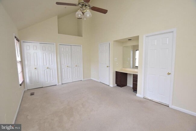 Building Photo - 7919 Blue Gray Cir