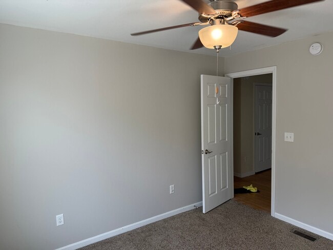 Building Photo - 39 19th St