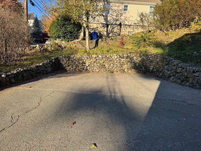 Building Photo - 133 Brattle St