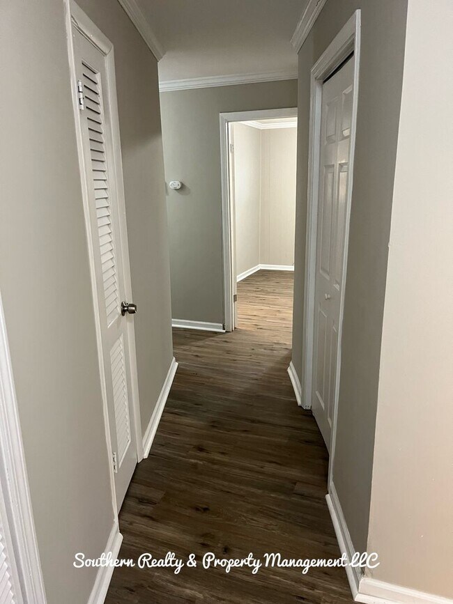 Building Photo - Newly Remodled Wetumpka Home