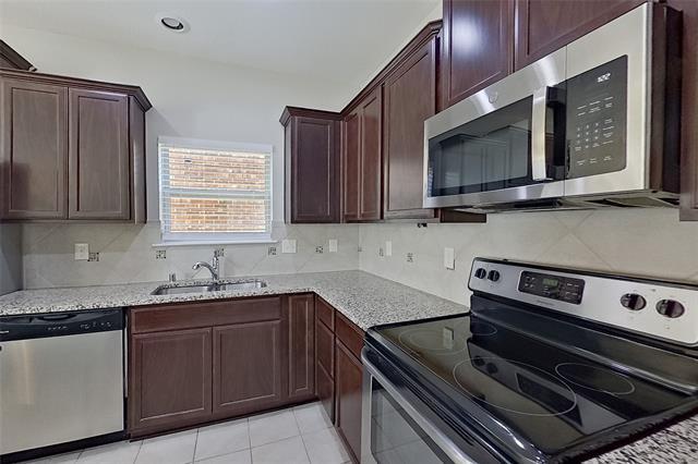 Building Photo - 8928 Deadwood Ln