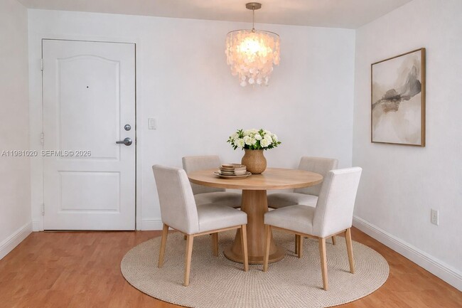 Building Photo - 500 NE 29th St