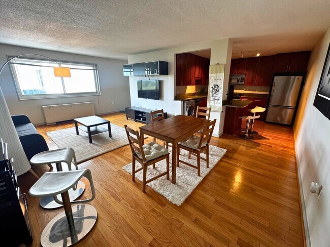 Building Photo - Welcome to Takoma Overlook! Furnished 1br 1ba condo