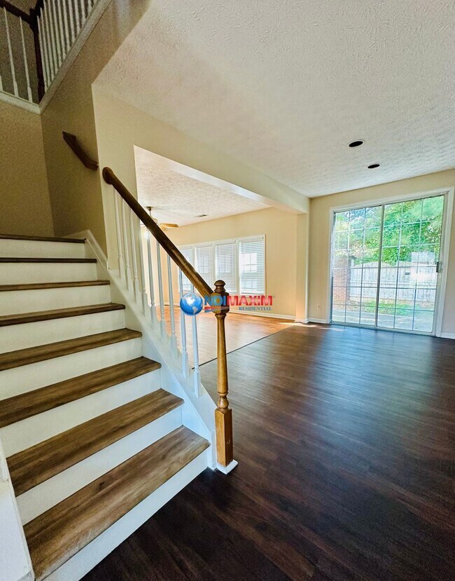 Building Photo - Large 4-bedroom house in Norcross