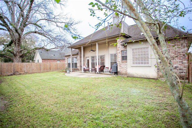 Building Photo - 12437 Old Millstone Dr