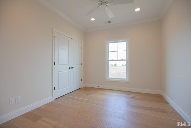 Building Photo - 3075 White Oak Trl