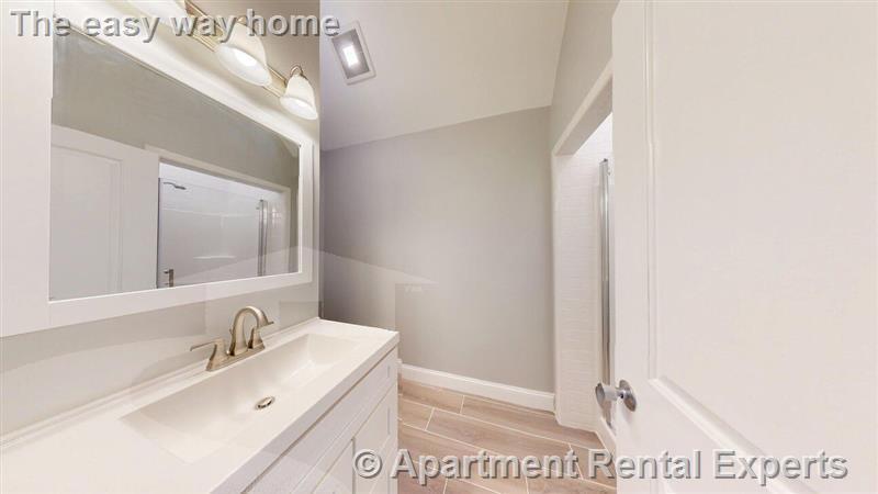 Building Photo - 55 Hill Rd