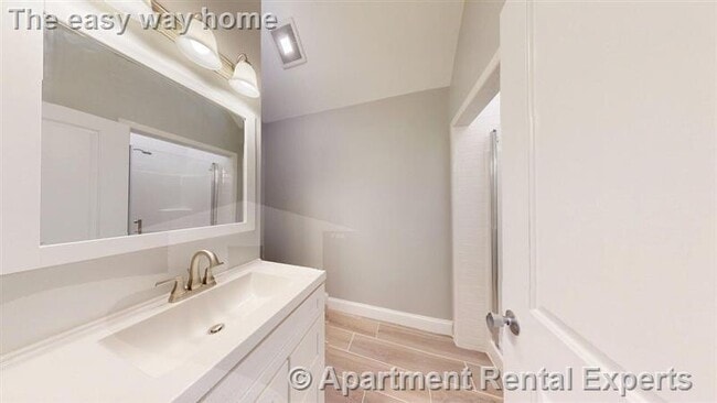 Building Photo - 55 Hill Rd