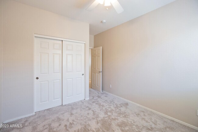Building Photo - 3255 E Castanets Dr