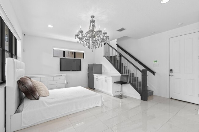 Building Photo - 614 Windward Cir S