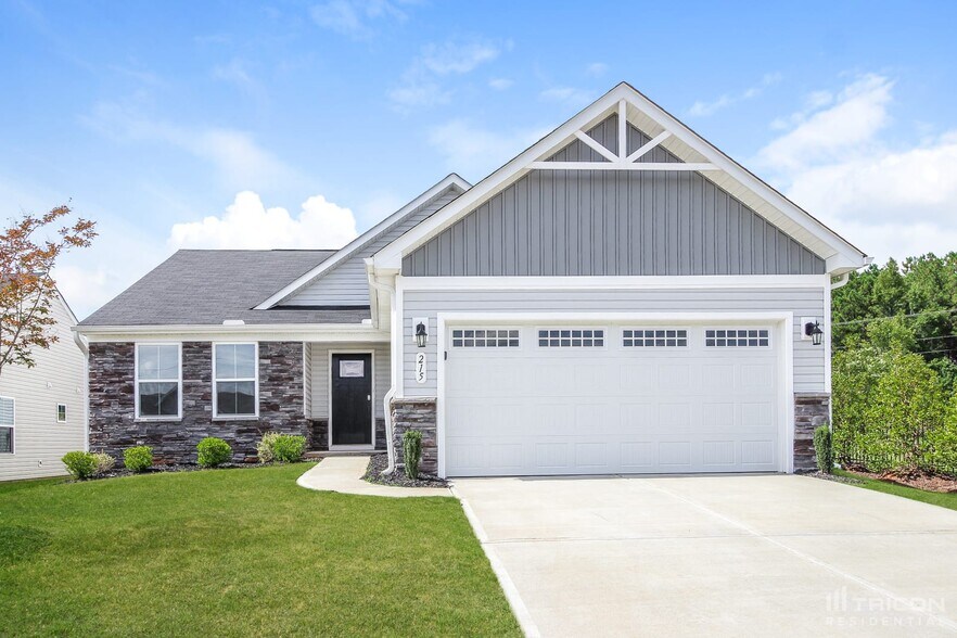 Primary Photo - 215 Wellwood Way