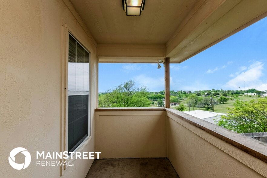 Building Photo - 208 Ridgeway Blvd