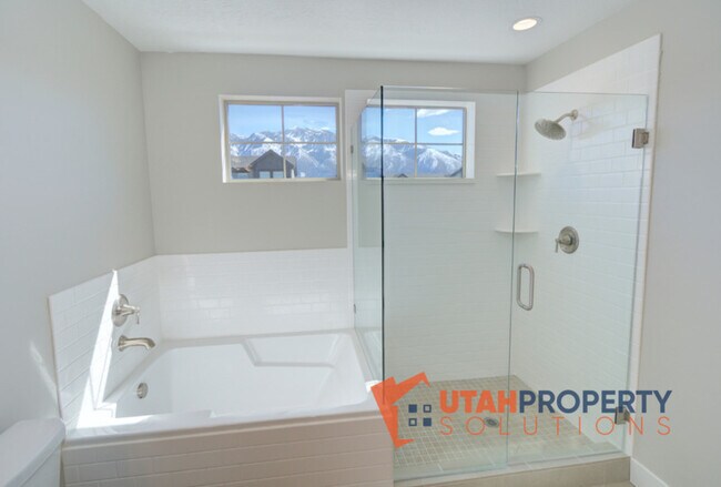 Building Photo - 10464 S Beetdigger Blvd