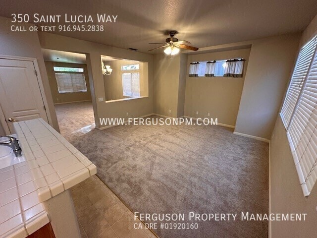 Building Photo - 350 St Lucia Way