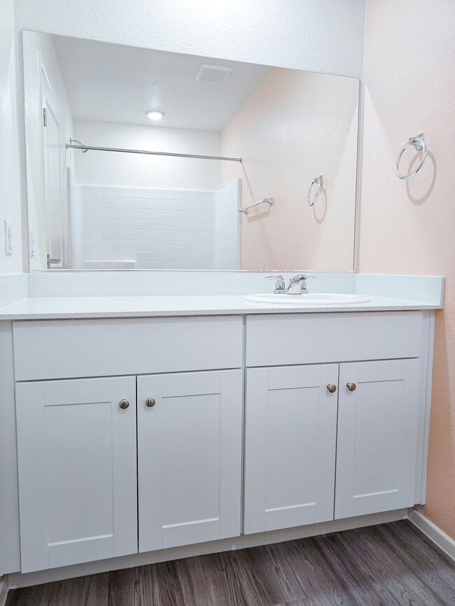 Building Photo - 444 Moonlight Cove Dr