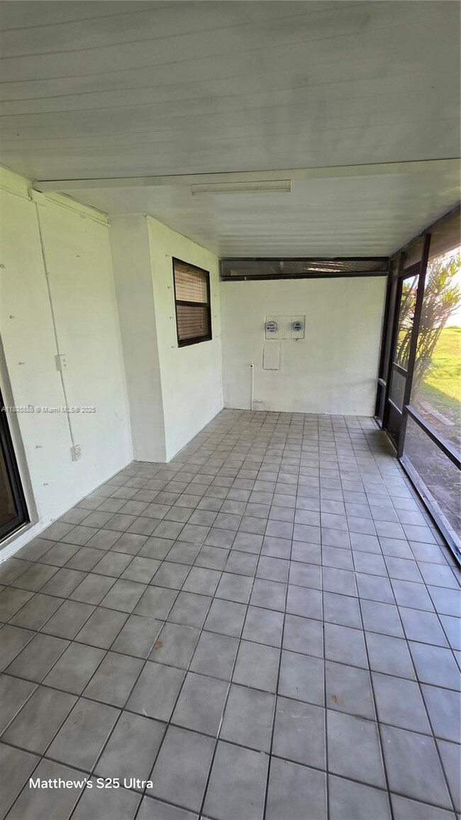 Building Photo - 6611 Racquet Club Dr