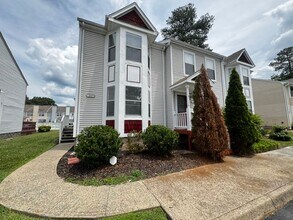 Building Photo - 1111 Palmerton Dr