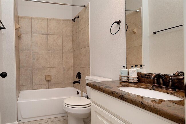 Building Photo - 67 Sagamore Ridge Pl