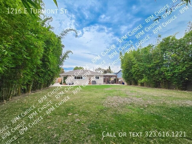 Building Photo - 1216 E Turmont St