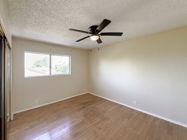 Building Photo - ~POOL HOME~ For Rent in Mission Viejo! 5 Bedrooms!