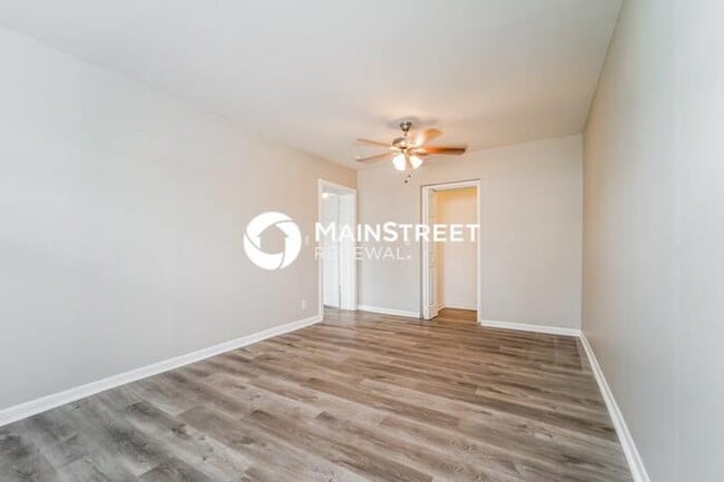 Building Photo - 3 Bedroom Pet-Friendly Home in Fort Lauder...