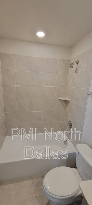 Building Photo - 10609 Potawatomi Ln