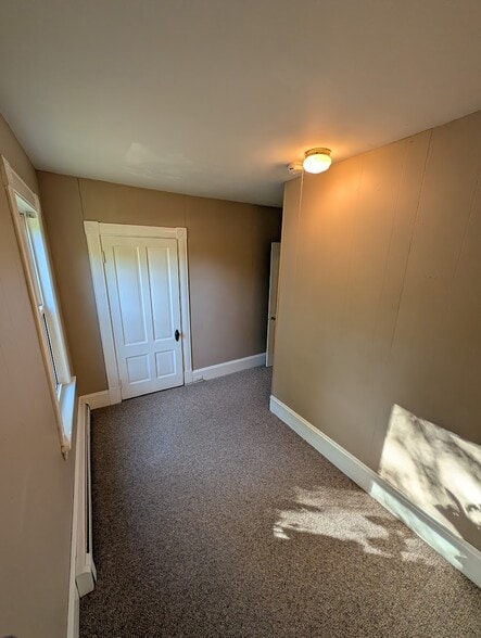 Bedroom 3 - 54 Highland St